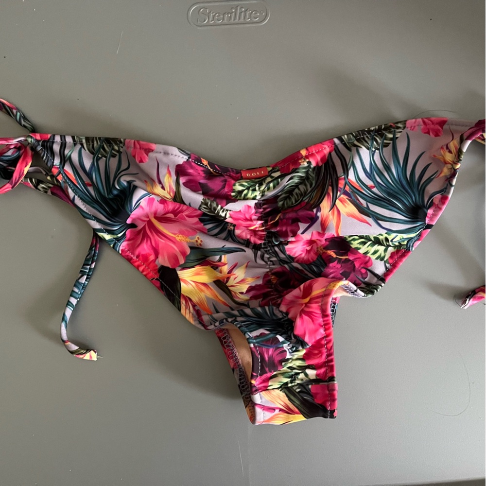 Doll swimwear scrunch bottoms